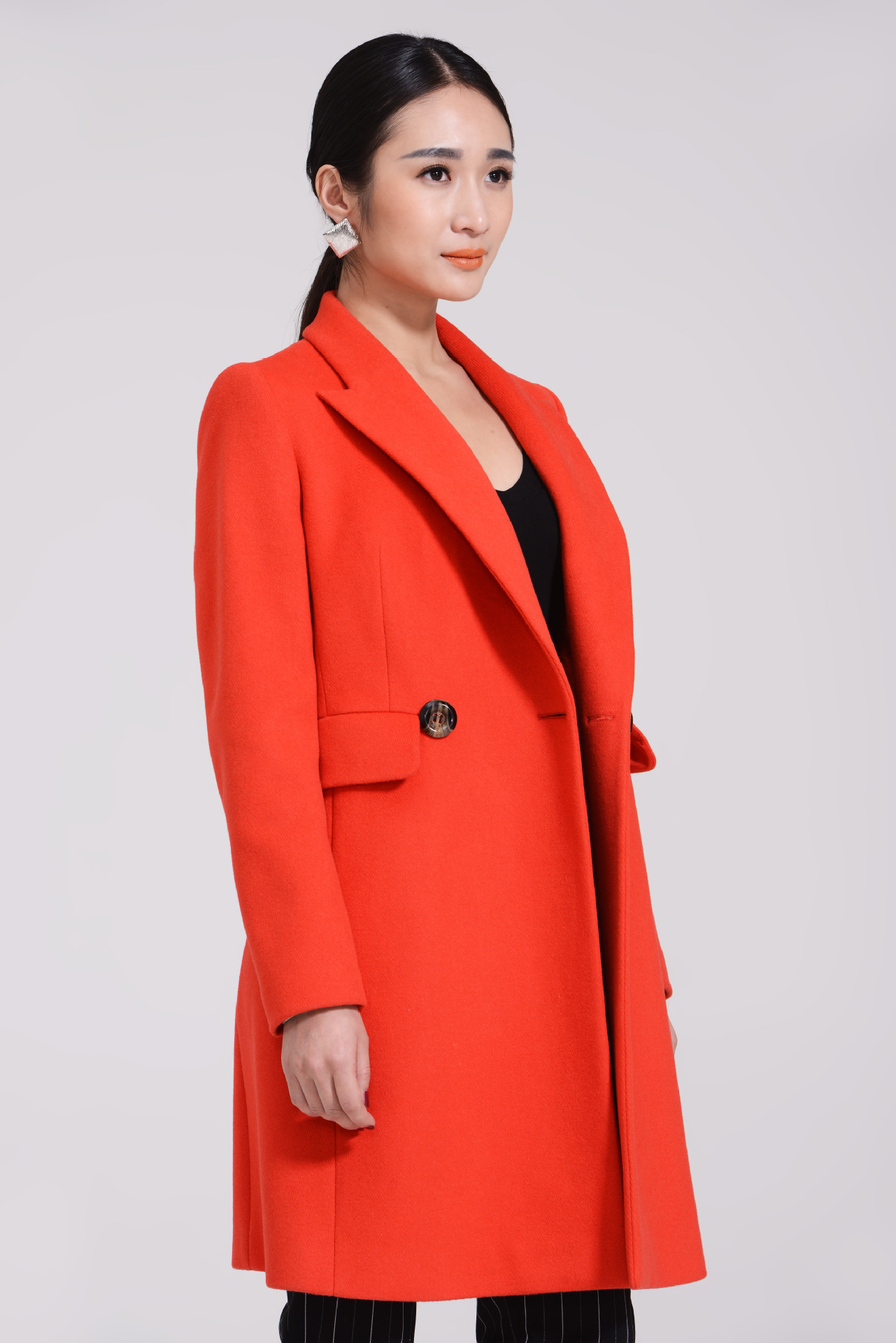 奢华与经典的结合 yezone(一宗)高级定制双排扣羊绒大衣